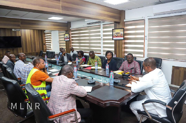 Mireku Duker in a meeting with GGSA and Minerals Commission