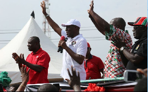 Vice President Amissah-Arthur addressing the people of Prestea-Huni