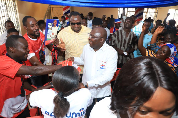 Vice President and flagbearer hopeful, Dr Mahamudu Bawumia suspends campaign