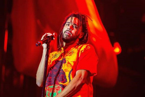 J Cole apologised in a three-minute monologue at the Dreamville Festival in North Carolina