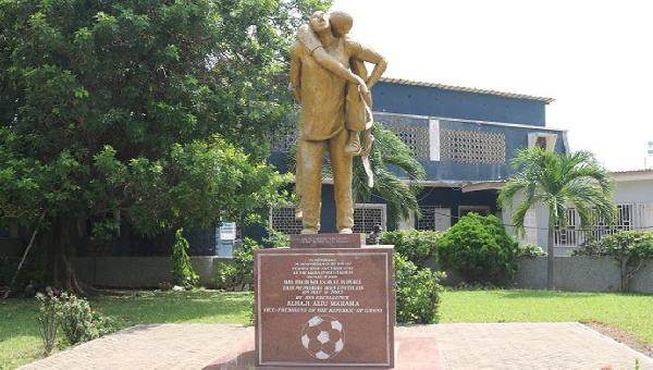 A statue symbolizing the May 9 disaster