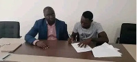 Ghanaian striker, Akwasi Asante penning his contract