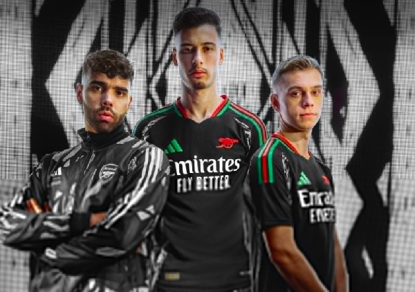 Raya, Martinelli, Trossard wearing the new kit