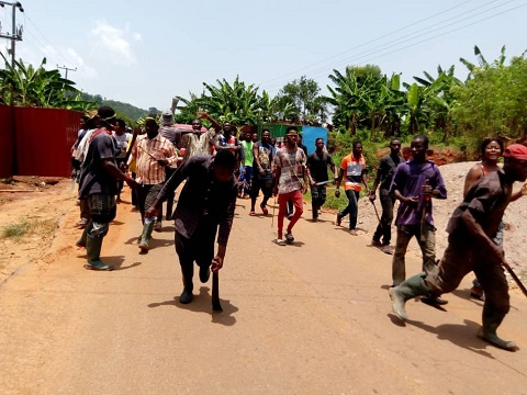 The club and machete wielding farmers