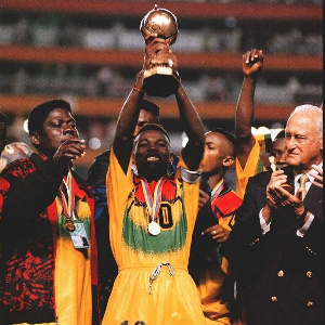 Black Starlet, Emmanuel Bentil lifts World Cup trophy in 1995