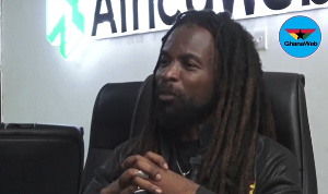 Ghanaian Afro Roots musician, Rocky Dawuni