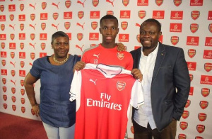 Eddie Nketiah with his family