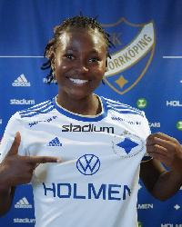 Azumah Bugre, Hasaacas Ladies midfielder signs for Swedish Side