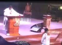 Dr. Mensa Otabil praying for Justice Sophia Akuffo