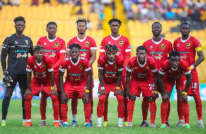 Asante Kotoko players