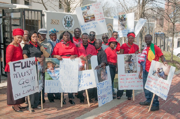 Some angry Agogo citizens living in the USA