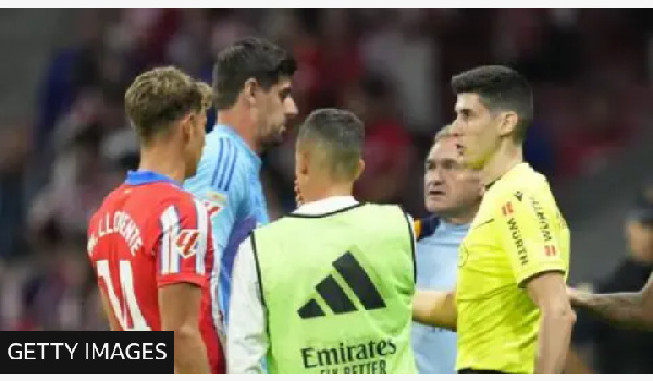 Real Madrid keeper Thibaut Courtois complained of objects being thrown on the field