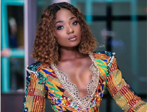 Ghanaian singer, Efya