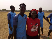 Della Sowah with some of the players