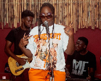 Ria Boss welcomes Nya to the music world with a soulful performance