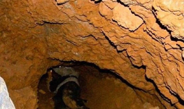 Mining pit