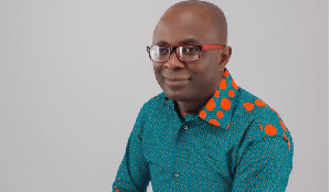 Host of Peace FM's Entertainment Review, Akwasi Aboagye