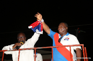 Akufo-Addo introduces Philip Addison during his tour at Klottey Korle constituency