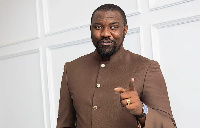 John Dumelo