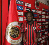 Ghanaian international Elvis Manu