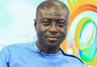 Host of Onua Maakye, Captain Smart