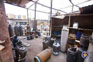 NPA Security Agencies Raid Illegal Cylinder Refurbishing Facility 3GH.jpeg