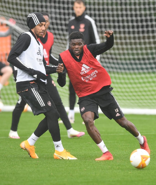 Aubameyang and Thomas Partey at training