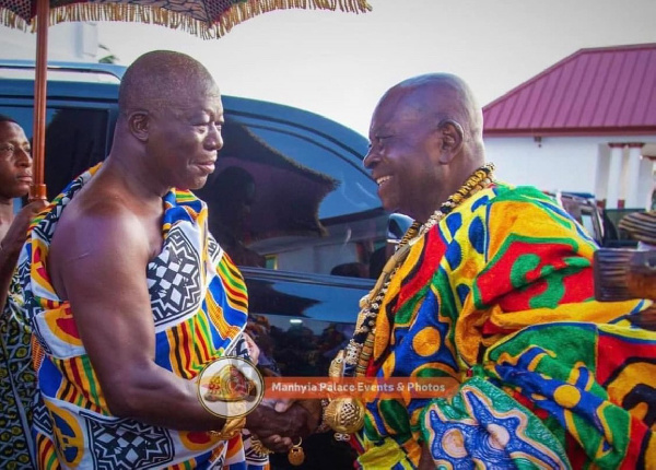 Togbui Sri III with Otumfuo Osei Tutu II