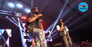 Sarkodie and Mr Eazi performing on stage