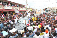 Nana Addo Dankwa Akufo-Addo mobbed