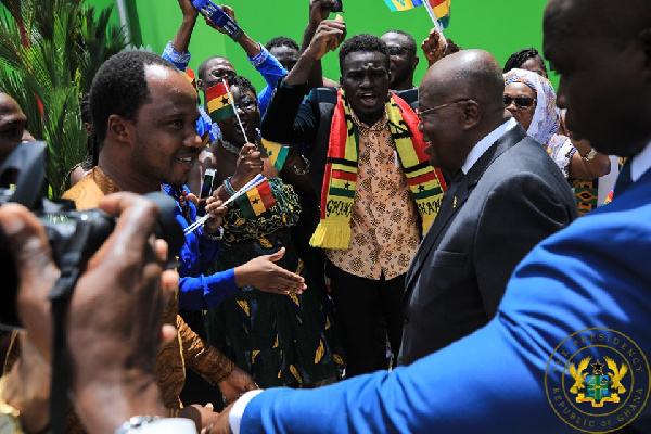 President Akufo-Addo interacting with some Ghanaians in St. Vincent and the Grenadines