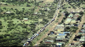 Trucks with essentials going towards Niger