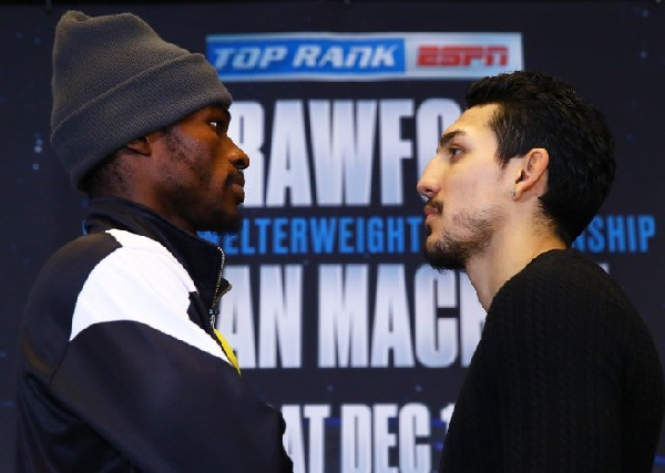 Richard Commey (left) will make his second title defence against Teofimo Lopez