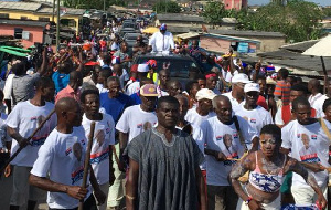 Nana Akufo-Addo campaigns at Otuom in the Central Region.