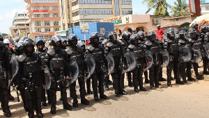 Heavy Police Present During Demonstration 750x426 1 696x395