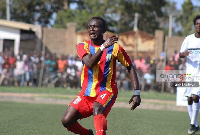 Accra Hearts of Oak midfielder, Daniel Kordie (L)