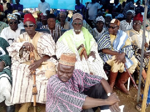 The Paramount Chief of Bawku, Naba Asigri Abugrago Azoka II (holding a white handkerchief)