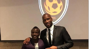 Solomon Asante And Drogba.PNG