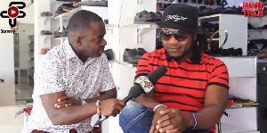 Sammy Flex interviewing Prince Bright [R]