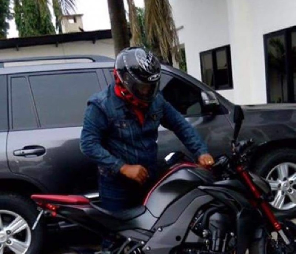 President Mahama went riding the motorbike unaccompanied