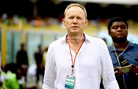 Hearts of Oak Coach, Frank Nuttal