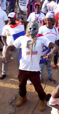 NPP supporters join party for final rally