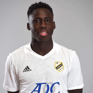 Owusu was handed a starting berth just a day after arriving