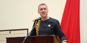 British High Commissioner   Ian Walker  