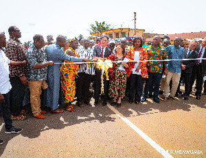 Bawumia (in smock) formally commissioned te stretch on June 23