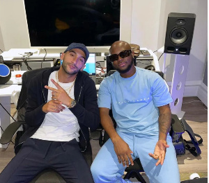 King Promise met Ziyech in London and invited him to one of his studio sessions