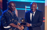 Dr Prosper Narteh won the Coach of the Year at the 2022 Ghana Football Awards