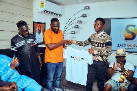 Salt 95.9 FM has signed Kofi Gyinae