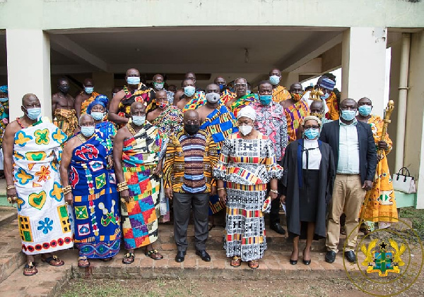 President Nana Addo Dankwa Akufo-Addo with Bono region chiefs