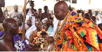 Otumfuo Osei Tutu II in a handshake with Awoamefia of the Anlo State, Togbe Sri Ill